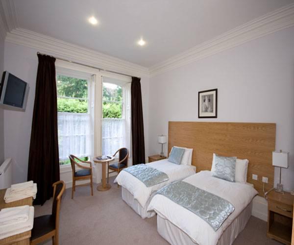 Cliff Lawn Hotel Leeds  Extérieur photo