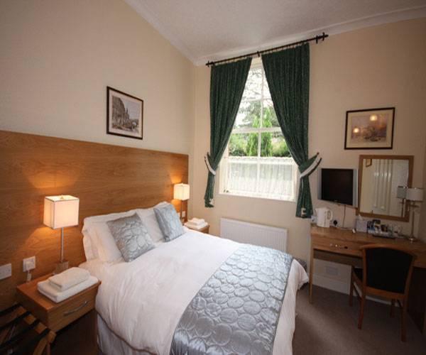 Cliff Lawn Hotel Leeds  Extérieur photo
