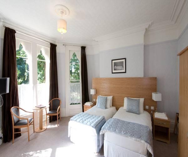 Cliff Lawn Hotel Leeds  Extérieur photo